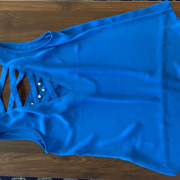 AKIRA Chicago Dressy Tank Top - Picture 6 of 6